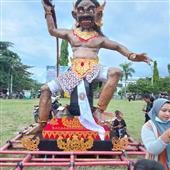 Xú
