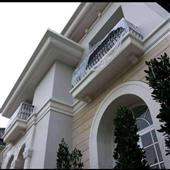 Tr