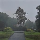 TỨ